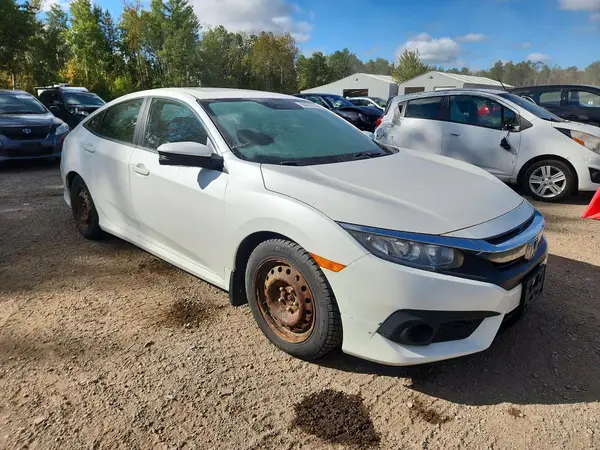 2HGFC2F80HH017254 — 2017 Honda Civic, photo 4 from Copart 06.10.2026, Flood