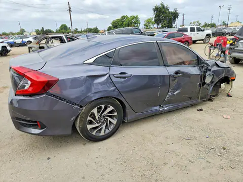 2HGFC2F76HH535151 — 2017 Honda Civic, zdjęcie 3 z Copart 26.10.2026, Przód