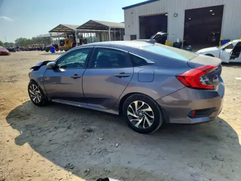 19XFC2F79HE079530 — 2017 Honda Civic, photo 2 from Copart, Front end