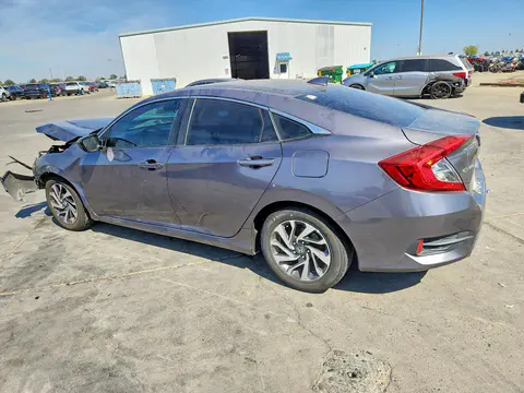 2017 Honda Civic VIN 19XFC2F73HE216994 фото 2