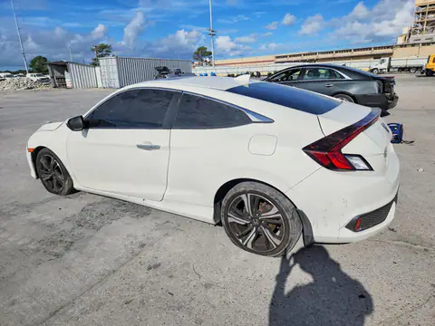 2HGFC3B96HH357075 — 2017 Honda Civic, zdjęcie 2 z Copart 21.10.2026, Wandalizm