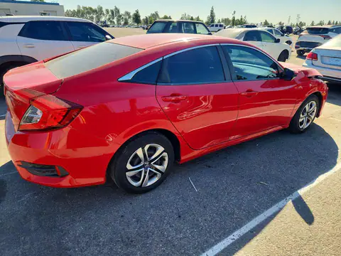 2HGFC2F54HH575016 — 2017 Honda Civic, photo 3 from Copart 27.10.2026, Front end