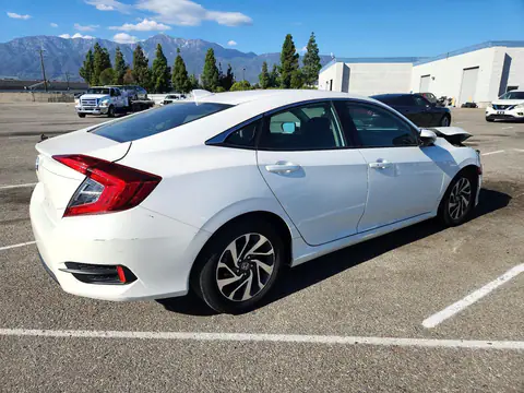 2HGFC2F75HH566164 — 2017 Honda Civic, photo 3 from Copart, Front end