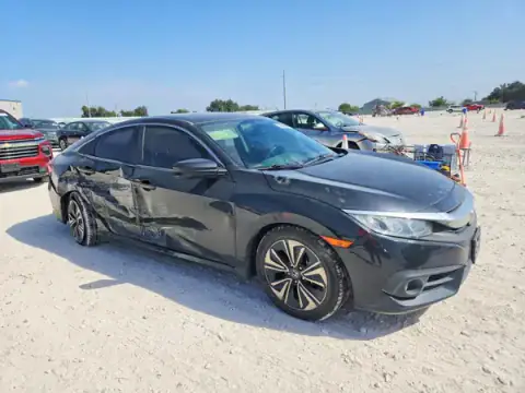 JHMFC1F73JX024313 — 2018 Honda Civic, ფოტო 4, Copart, გვერდითი ნაწილი