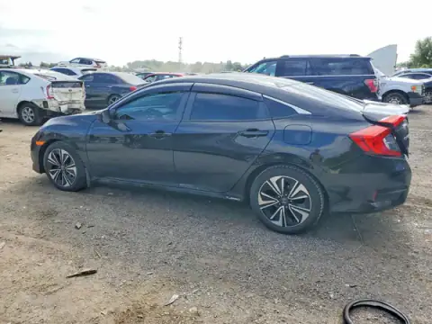 2HGFC1F49JH105975 — 2018 Honda Civic, zdjęcie 2 z Copart 29.09.2026, Tył