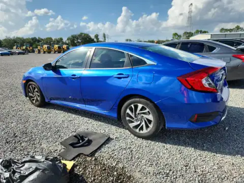 19XFC2F62LE011232 — 2020 Honda Civic, zdjęcie 2 z Copart, Przód