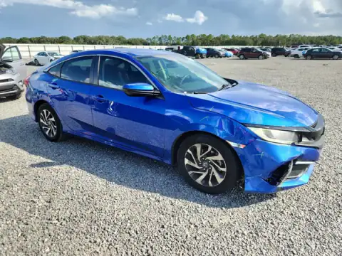 19XFC2F62LE011232 — 2020 Honda Civic, zdjęcie 4 z Copart, Przód