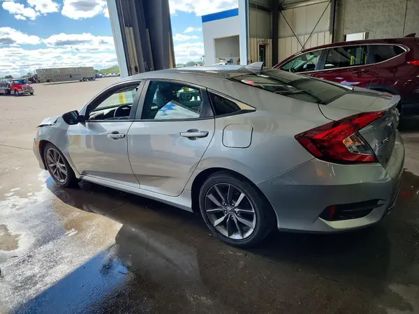 19XFC1F75ME012329 — 2021 Honda Civic, zdjęcie 2 z Copart, Przód