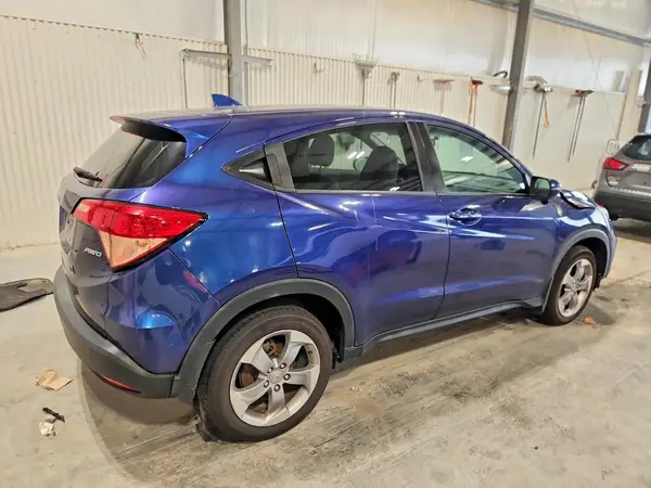 3CZRU6H57HM701345 — 2017 Honda HR-V, zdjęcie 3 z Copart 01.10.2026, Przód