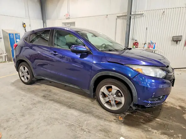 3CZRU6H57HM701345 — 2017 Honda HR-V, zdjęcie 4 z Copart 01.10.2026, Przód