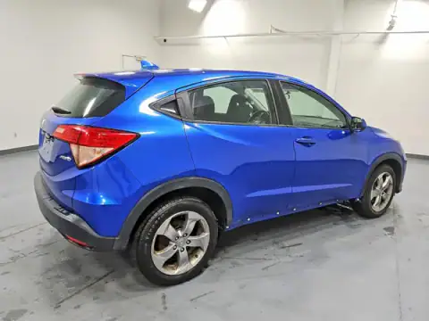 3CZRU6H35JM701722 — 2018 Honda HR-V, ფოტო 3, Copart 07.10.2026, მექანიკური დაზიანება