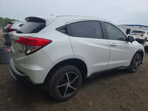 3CZRU6H21MM103641 — 2021 Honda HR-V, zdjęcie 3 z Copart 01.10.2026, Dach