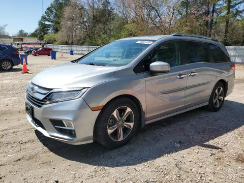 5FNRL6H88JB009060 — 2018 Honda Odyssey, Задняя часть (Rear End), фото до ремонта