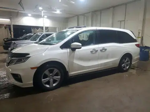 5FNRL6H73JB081145 — 2018 Honda Odyssey, გვერდითი ნაწილი (Side), ფოტოები შეკეთებამდე