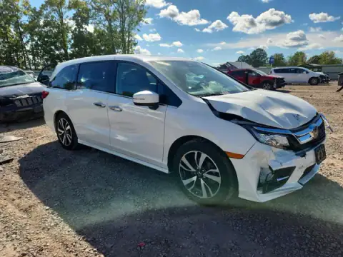 5FNRL6H99JB046336 — 2018 Honda Odyssey, photo 4 from Copart, Front end