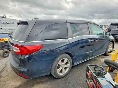 2018 HONDA ODYSSEY VIN 5FNRL6H5XJB033334 фото 3