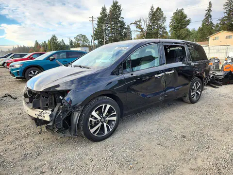 5FNRL6H9XJB038858 — 2018 Honda Odyssey, Передняя часть (Front End), фото до ремонта