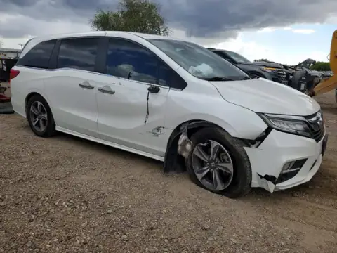 5FNRL6H83LB024195 — 2020 Honda Odyssey, photo 4 from Copart, Front end