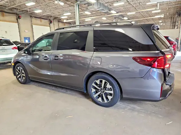 5FNRL6H65SB064078 — 2025 Honda Odyssey, фото 2 с аукциона Copart, Задняя часть