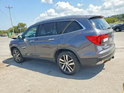 5FNYF6H04HB035453 — 2017 Honda Pilot, photo 2 from Copart, Front end