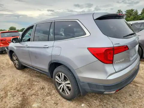 5FNYF6H52HB041523 — 2017 Honda Pilot, photo 2 from Copart, Front end