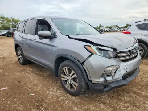 5FNYF6H52HB041523 — 2017 Honda Pilot, photo 4 from Copart, Front end