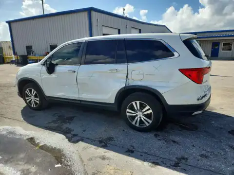 5FNYF6H34HB061089 — 2017 Honda Pilot, photo 2 from Copart 13.10.2026, Side