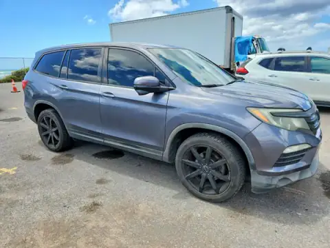5FNYF5H36HB009876 — 2017 Honda Pilot, foto 4 de Copart 20.10.2026, Pequeñas abolladuras y arañazos