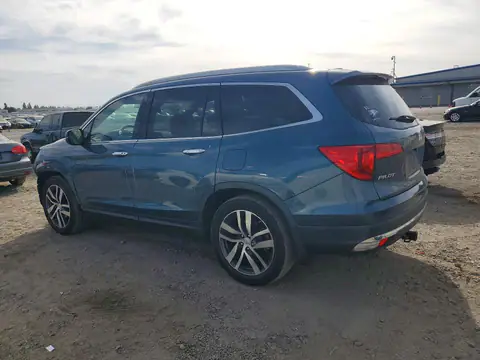 5FNYF5H98HB039711 — 2017 Honda Pilot, photo 2 from Copart 15.10.2026, Front end