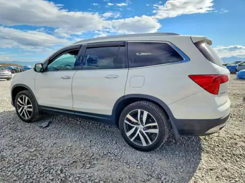 5FNYF6H91JB027993 — 2018 Honda Pilot, photo 2 from Copart, Side