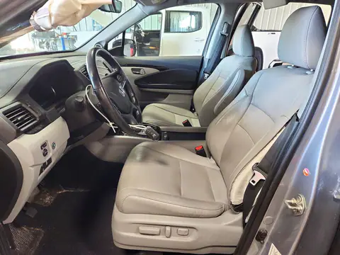 5FNYF6H03KB092394 — 2019 Honda Pilot, photo 7 from Copart, Rear end