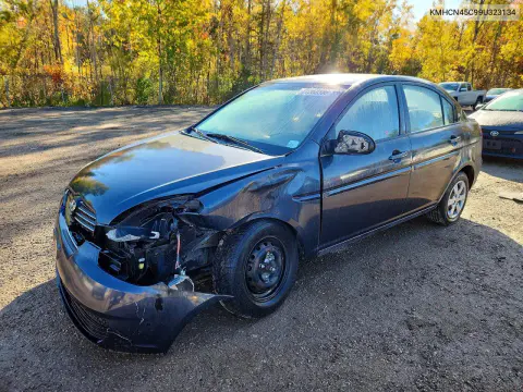 KMHCN45C99U323134 — 2009 Hyundai Accent, Передняя часть, фото до ремонта