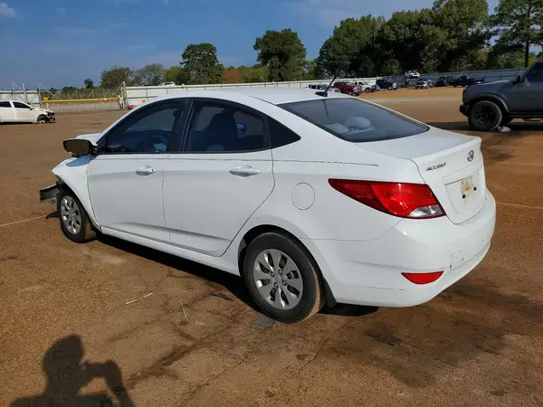 KMHCT4AE2GU074380 — 2016 Hyundai Accent, фото 2 с аукциона Copart 05.10.2026, Передняя часть