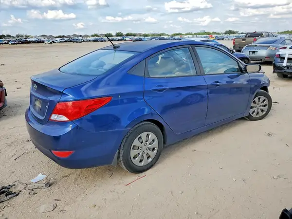 KMHCT4AE9GU080337 — 2016 Hyundai Accent, zdjęcie 3 z Copart, Przód