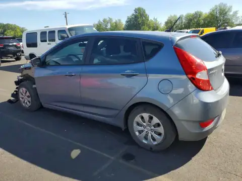 KMHCT5AE1HU354475 — 2017 Hyundai Accent, zdjęcie 2 z Copart, Przód