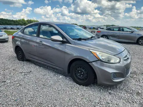 KMHCT4AE3HU378741 — 2017 Hyundai Accent, фото 4 з Copart, Вандалізм