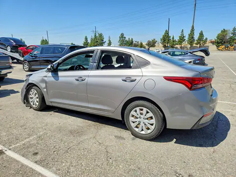 3KPC24A65ME147736 — 2021 Hyundai Accent, zdjęcie 2 z Copart 22.10.2026, Bok