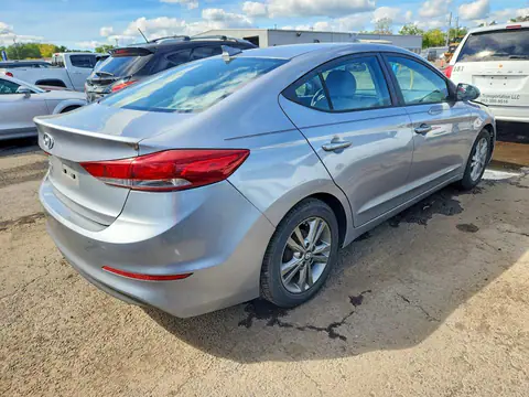 2017 HYUNDAI ELANTRA VIN 5NPD84LF0HH130554 фото 3