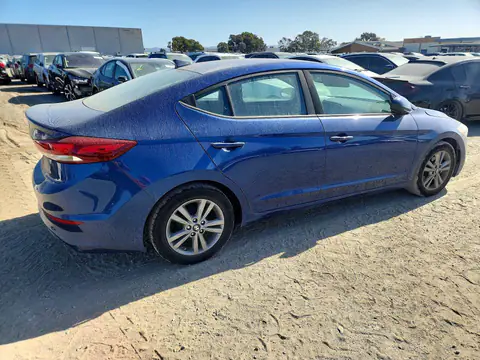 5NPD84LF7HH210479 — 2017 Hyundai Elantra, zdjęcie 3 z Copart 20.10.2026, Przód