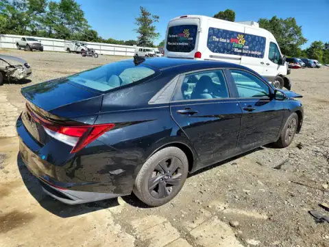 5NPLS4AG4MH004782 — 2021 Hyundai Elantra, foto 3 de Copart 07.10.2026, Parte delantera