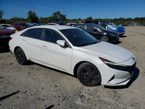 5NPLS4AG7MH030910 — 2021 Hyundai Elantra, zdjęcie 4 z Copart, Przód