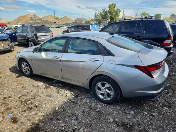 5NPLL4AG1MH011069 — 2021 Hyundai Elantra, foto 2 de Copart, Pequeñas abolladuras y arañazos