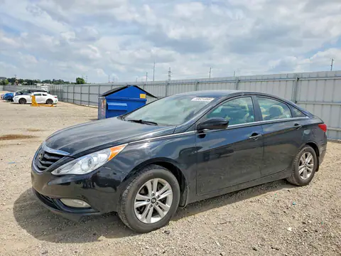 5NPEC4AC3DH773473 — 2013 Hyundai Sonata, Rear end (Rear End), before-repair photos