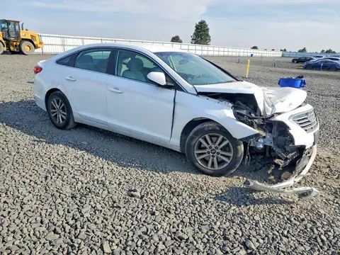 5NPE24AF3HH536675 — 2017 Hyundai Sonata, zdjęcie 4 z Copart 30.09.2026, Przód