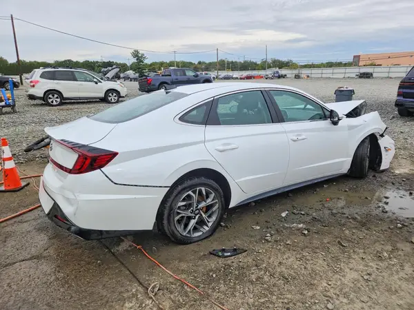 5NPEL4JA2MH082379 — 2021 Hyundai Sonata, photo 3 from Copart, Front end