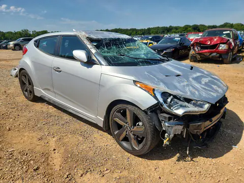KMHTC6AE4FU231644 — 2015 Hyundai Veloster, photo 4 from Copart 30.09.2026, Front end