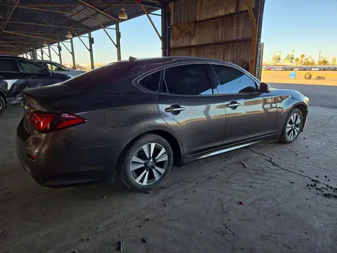 2017 INFINITI Q70 VIN JN1BY1AP8HM740468 фото 3