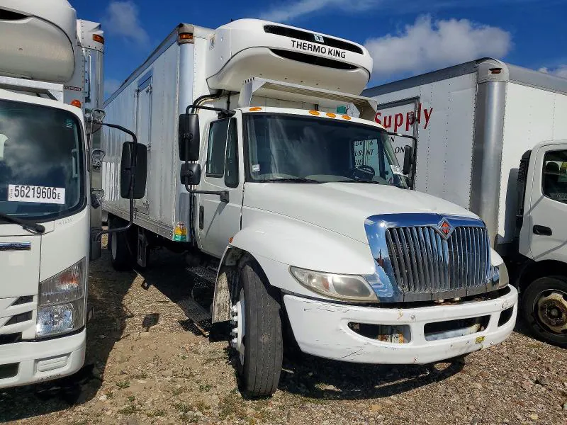 2016 INTERNATIONAL 4300 VIN 1HTMMMMM2GH363893 фото 1