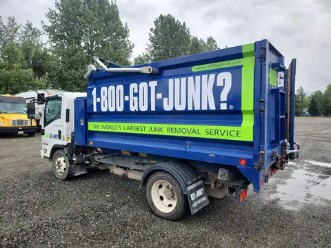 54DC4W1B7JS800042 — 2018 Isuzu NPR HD, zdjęcie 2 z Copart 27.10.2026, Przód