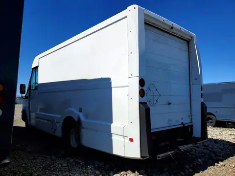 2013 ISUZU NPR VIN JALB4T172D7W01089 фото 2